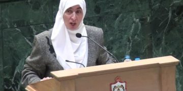 6 وزراء يجيبون على سؤال النائب طهبوب عن الرسوم والضرائب.. والإجابات غير كافية