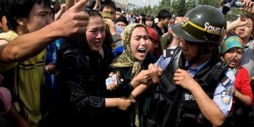 “العمل الإسلامي ” يدين “الممارسات الإرهابية” للحكومة الصينية بحق المسلمين الإيغور