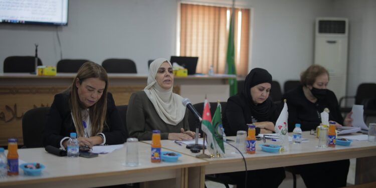 من فعاليات الصالون الحواري الذي نظمه القطاع_النسائي في حزب جبهة العمل الإسلامي حول “حقوق المرأة الاقتصادية والمالية”