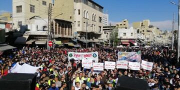 العضايلة خلال مسيرة الحسيني: اتفاقية التطبيع عدوان على الشعب الأردني وسيادة الوطن ومستقبله