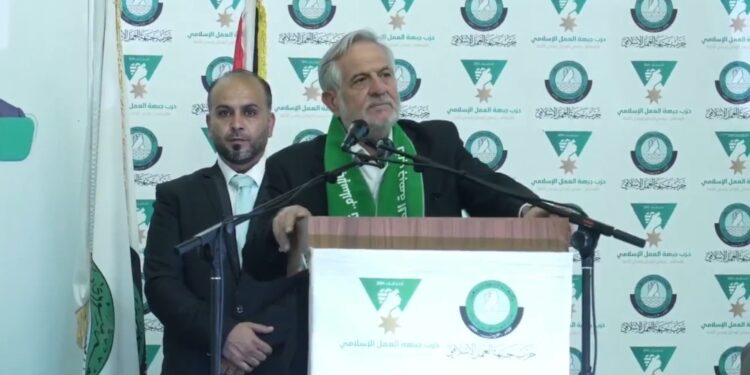 السقا: نشارك لنحصن الهوية الإسلامية ولاستمرار استقرار الدولة .. “العمل الإسلامي” يشهر قائمته لخوض الانتخابات النيابية في البلقاء