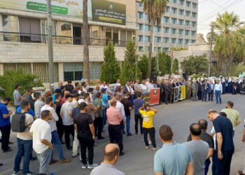 خلال وقفة حاشدة أقامها “العمل الإسلامي” تنديداً بجرائم الاحتلال ونهج استهداف الصحفيين في غزة..السقا : مواجهة التهديد الصهيوني لن يكون إلا بانسجام الموقفين الرسمي والشعبي وما دفاعنا عن فلسطين إلا دفاع عن الأردن